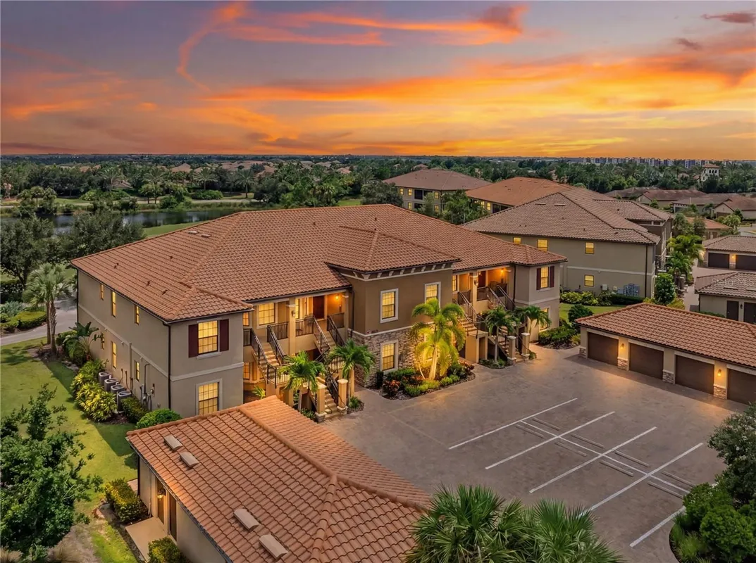 Property Slideshow image 1 of 56 | 12710 sorrento way 101, Bradenton, FL, 34211