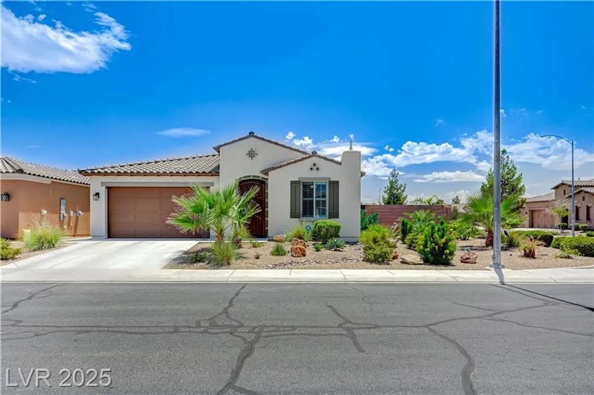 Property Slideshow image 1 of 22 | 3605 greenbriar bluff ave, North Las Vegas, NV, 89081