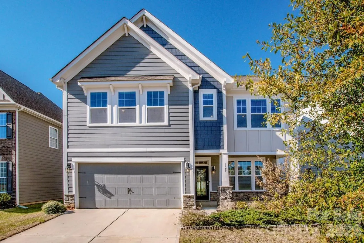 Property Slideshow image 1 of 30 | 129 candlelight way, Mooresville, NC, 28115
