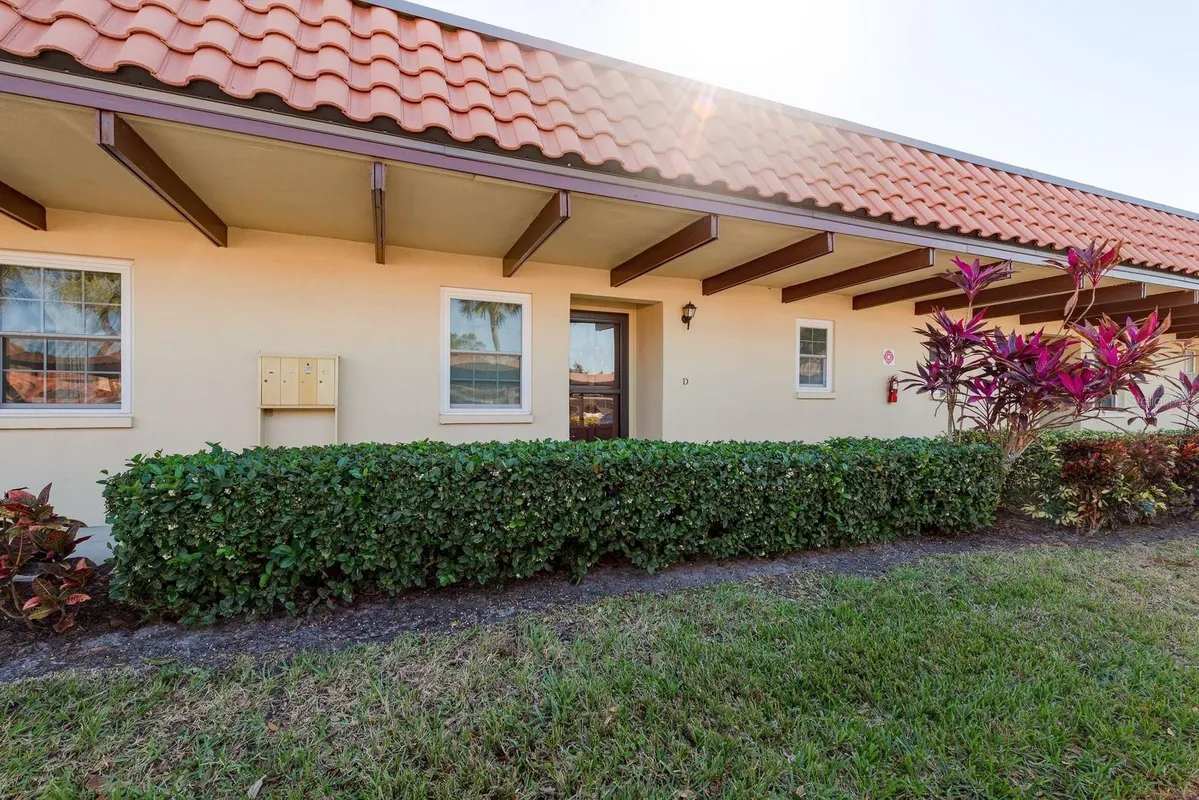 Property Slideshow image 1 of 29 | 1701 pinehurst rd 17d, Dunedin, FL, 34698