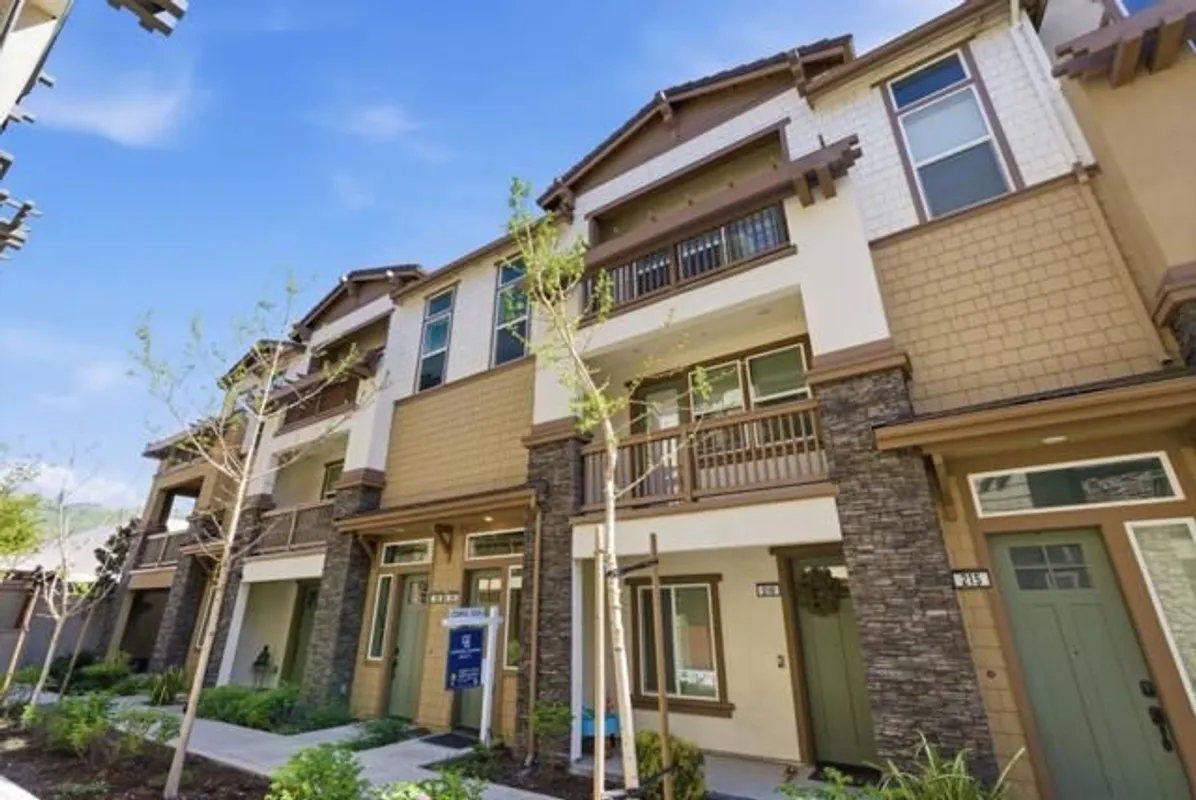 Property Slideshow image 1 of 51 | 195 carson falls cmn, Fremont, CA, 94539