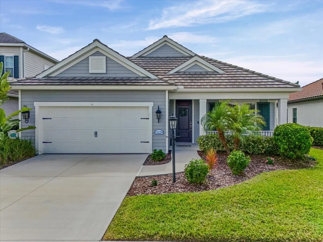 Property Slideshow image 1 of 50 | 13229 steinhatchee loop, Venice, FL, 34293