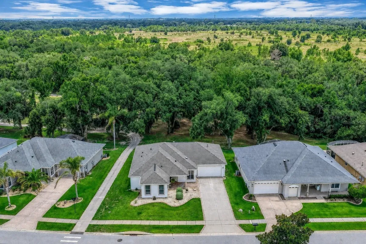 Property Slideshow image 1 of 55 | 4436 antietam creek trl, Leesburg, FL, 34748