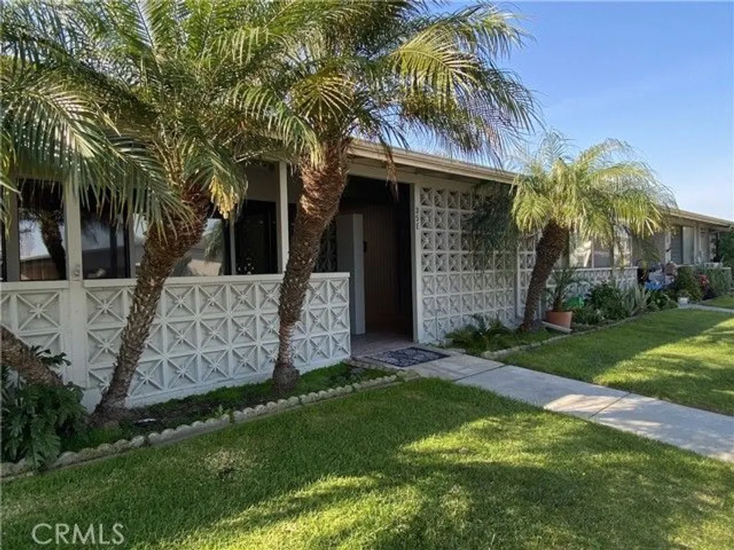 Property Slideshow image 1 of 17 | 13265 del monte dr, Seal Beach, CA, 90740