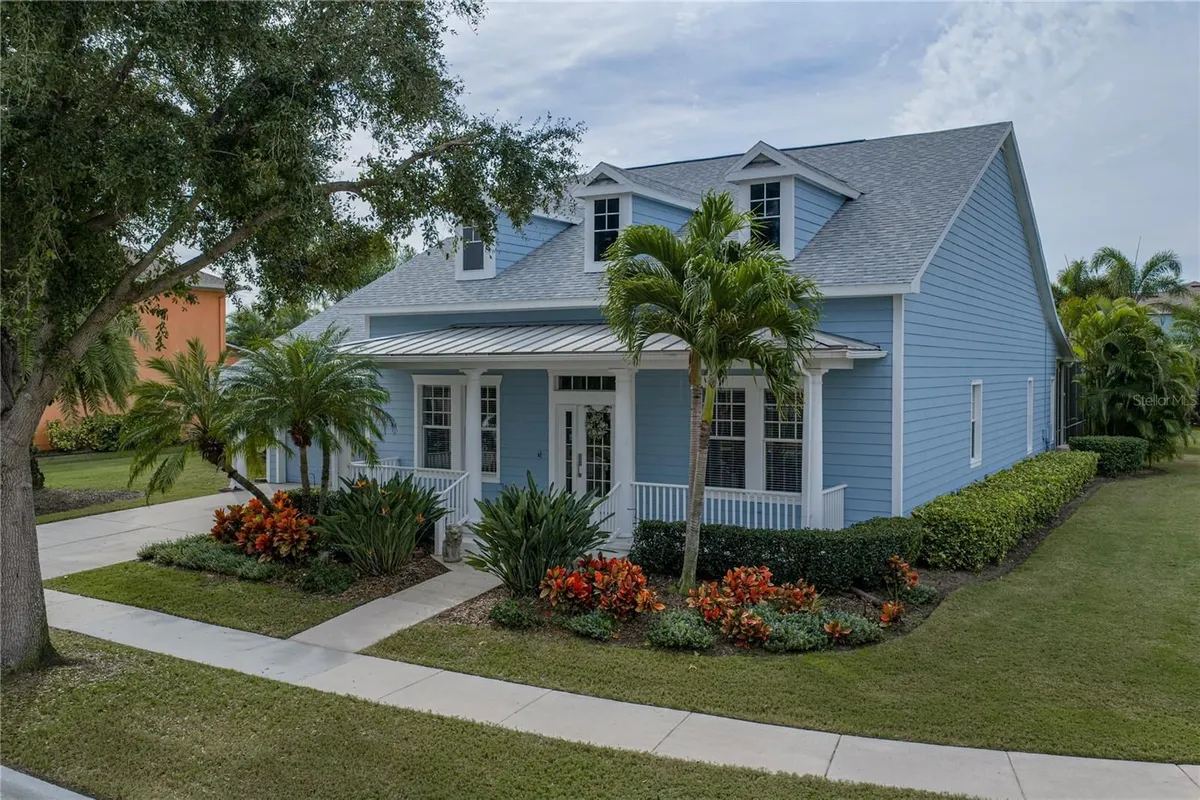 Property Slideshow image 1 of 82 | 5252 brighton shore dr, Apollo Beach, FL, 33572
