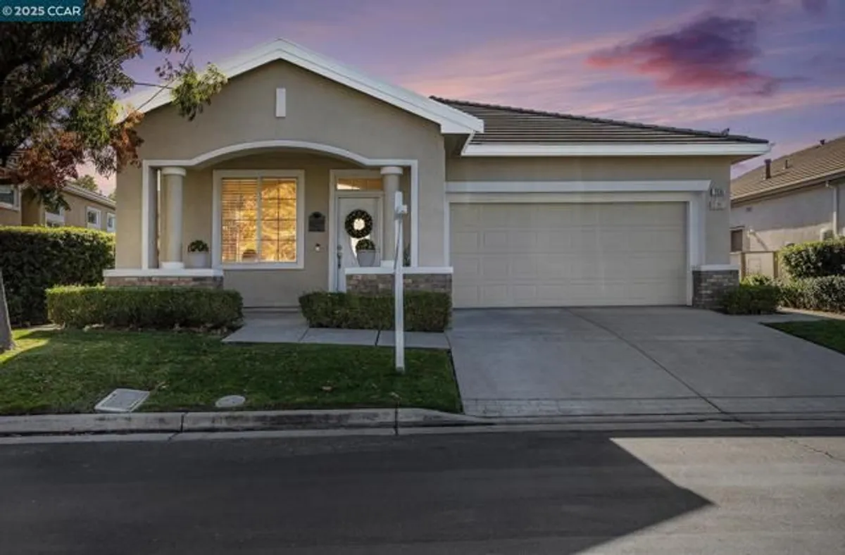 Property Slideshow image 1 of 29 | 2030 kent dr, Brentwood, CA, 94513
