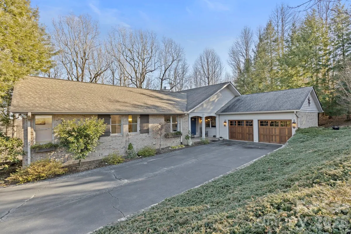 Property Slideshow image 1 of 46 | 103 bellshire dr, Flat Rock, NC, 28731