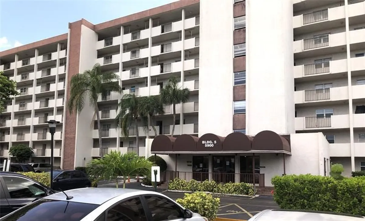 Property Slideshow image 1 of 17 | 5900 nw 44th st 607, Lauderhill, FL, 33319