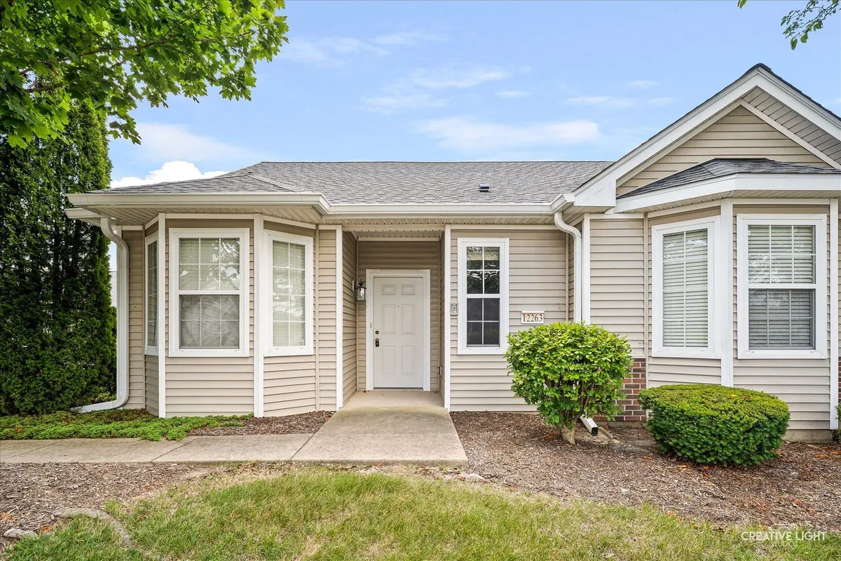 Property Slideshow image 1 of 15 | 12263 quail ridge dr, Huntley, IL, 60142