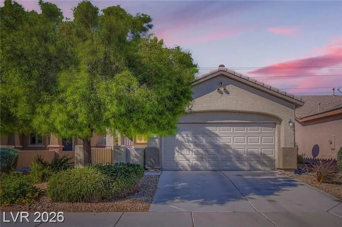 Property Slideshow image 1 of 45 | 3385 blue ribbon downs st, Las Vegas, NV, 89122