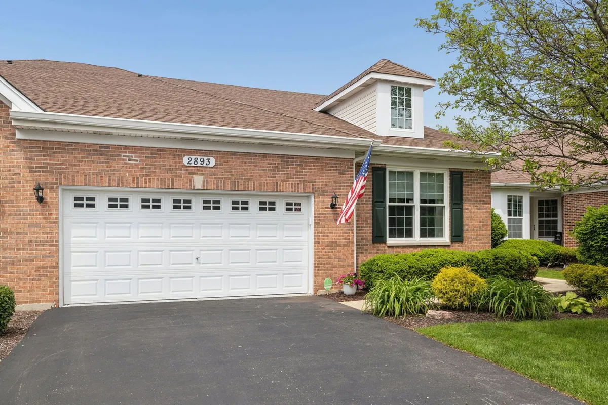 Property Slideshow image 1 of 1 | 2893 bond cir 2893, Naperville, IL, 60563