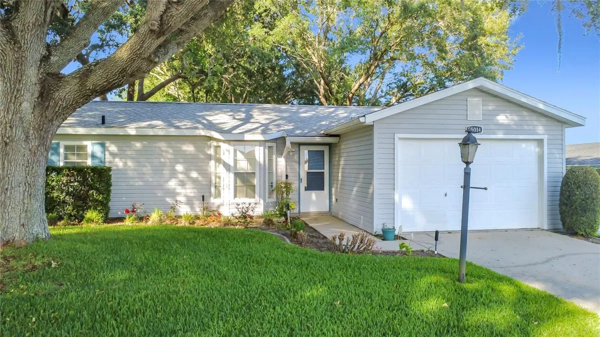 Property Slideshow image 1 of 33 | 25014 pine hl, Leesburg, FL, 34748
