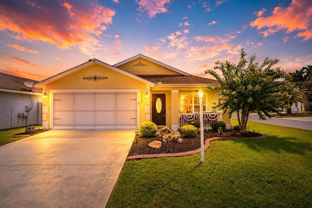 Property Slideshow image 1 of 45 | 12416 ne 48th loop, Oxford, FL, 34484