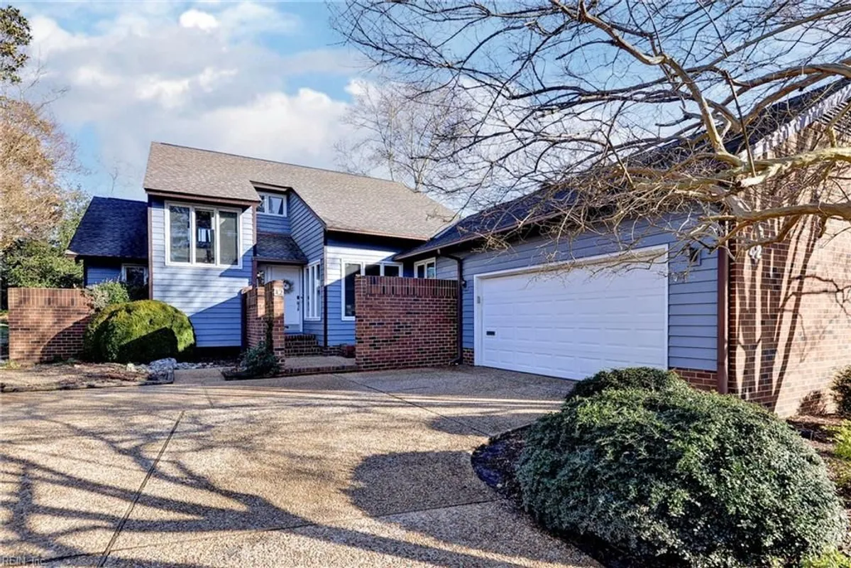 Property Slideshow image 1 of 43 | 42 yeardley's grant, Williamsburg, VA, 23185