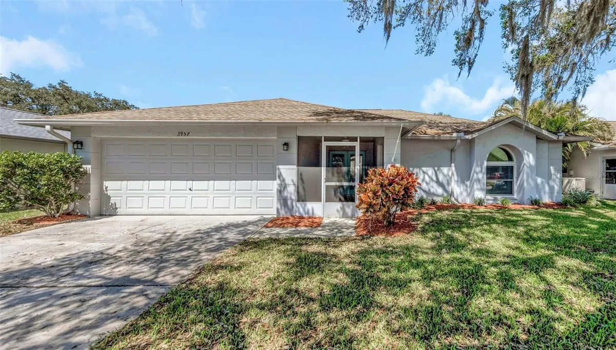 Property Slideshow image 1 of 33 | 3957 tarpon pointe cir, Palm Harbor, FL, 34684