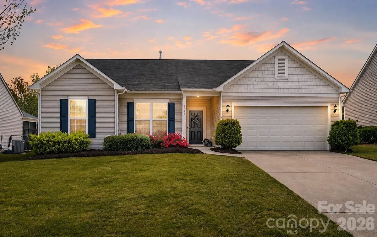 Property Slideshow image 1 of 38 | 3995 kestrel ln, Indian Land, SC, 29707