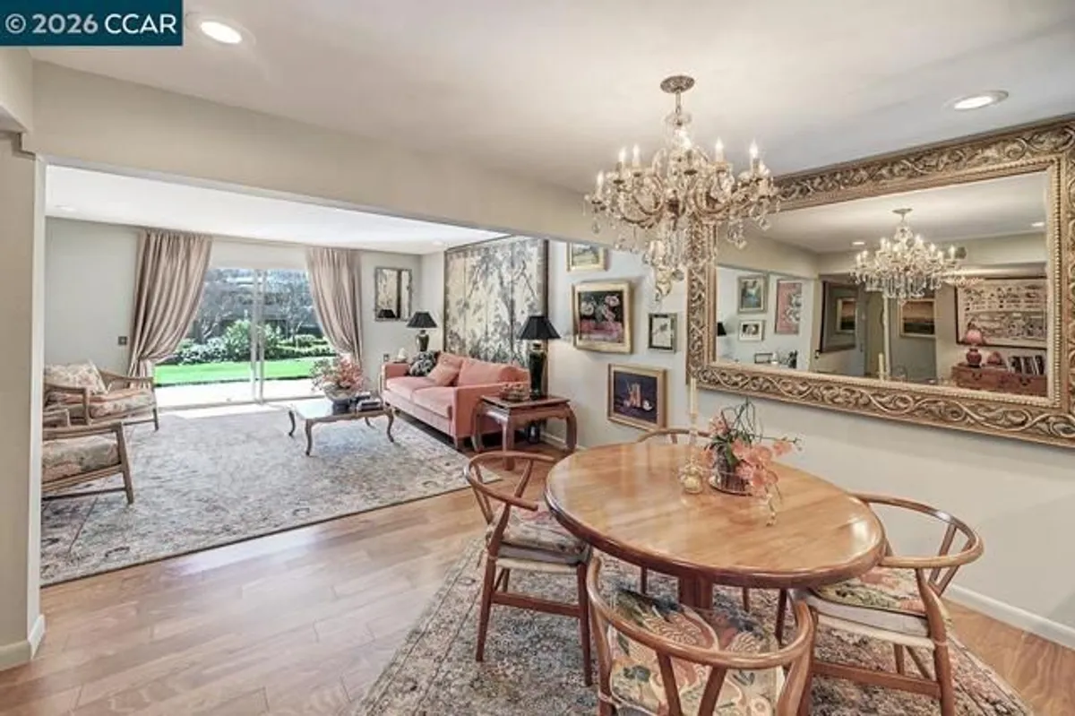 Property Slideshow image 1 of 51 | 2001 oakmont way 6, Walnut Creek, CA, 94595