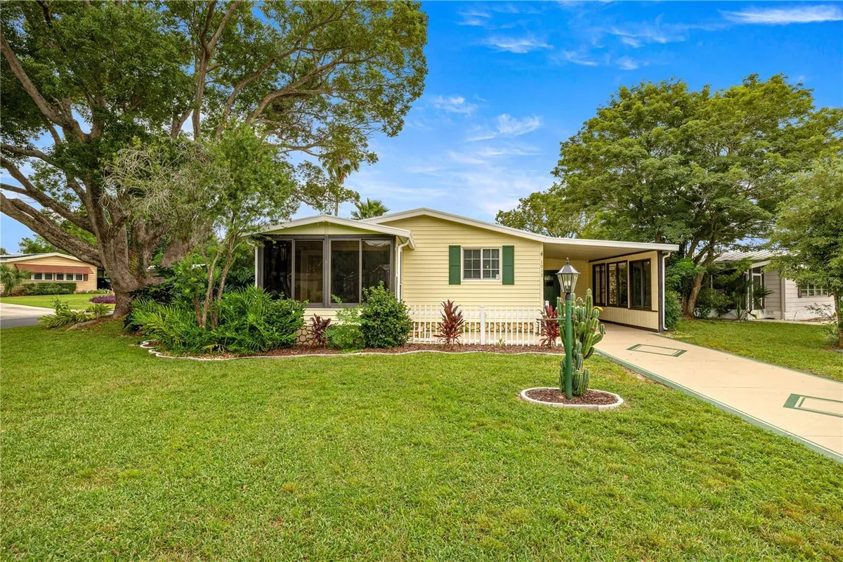 Property Slideshow image 1 of 24 | 1013 ann ave, Lady Lake, FL, 32159
