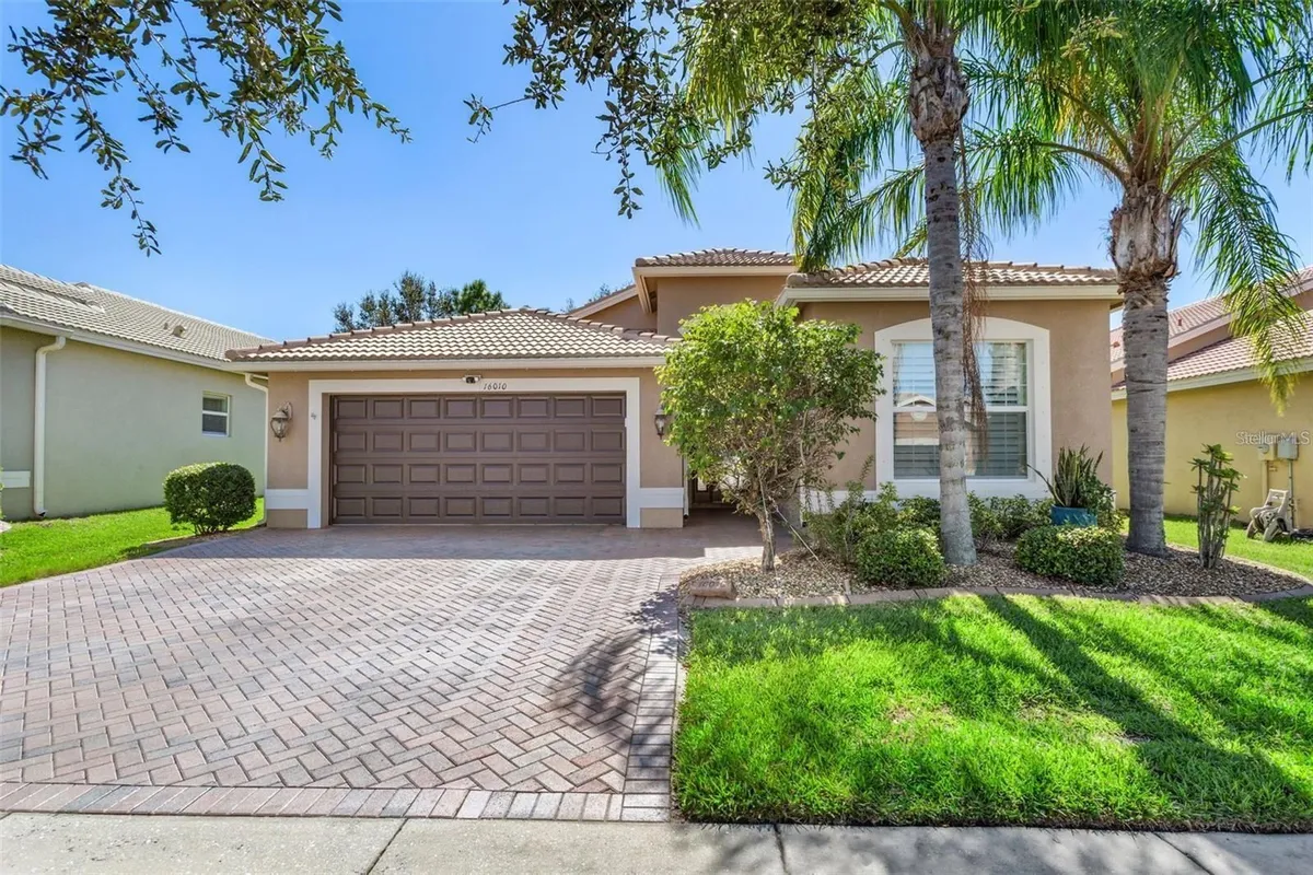 Property Slideshow image 1 of 40 | 16010 golden lakes dr, Wimauma, FL, 33598