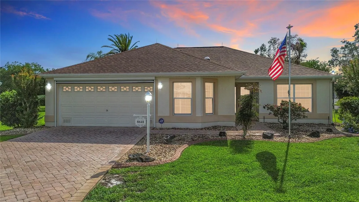 Property Slideshow image 1 of 82 | 8641 se 168th kittredge loop, The Villages, FL, 32162