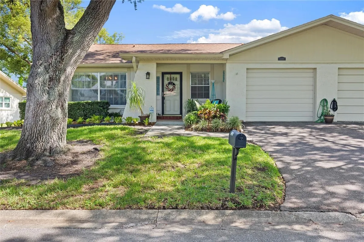 Property Slideshow image 1 of 28 | 2220 marshall dr, Dunedin, FL, 34698