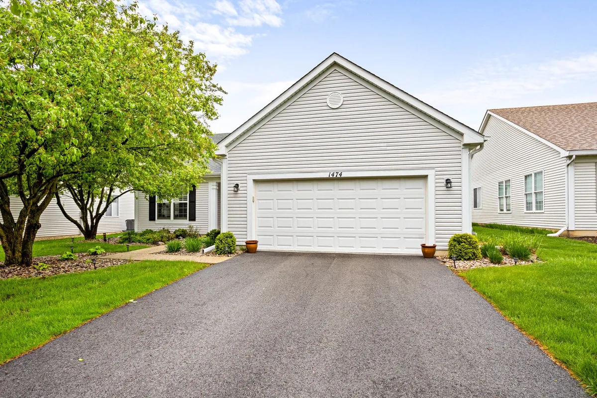 Property Slideshow image 1 of 29 | 1474 w flint ln, Romeoville, IL, 60446