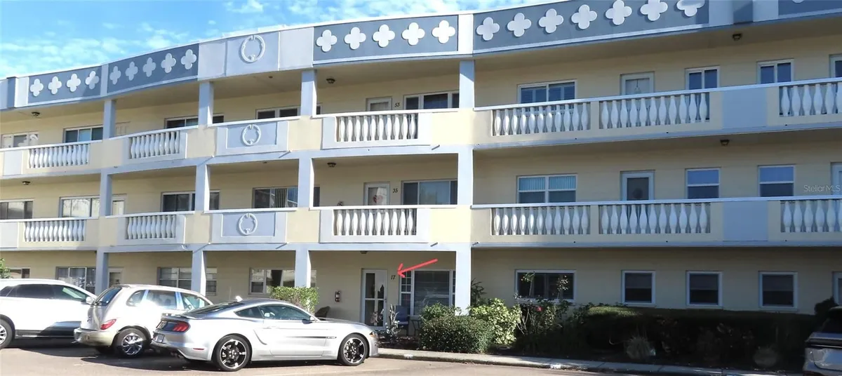 Property Slideshow image 1 of 77 | 2221 swedish dr 17, Clearwater, FL, 33763