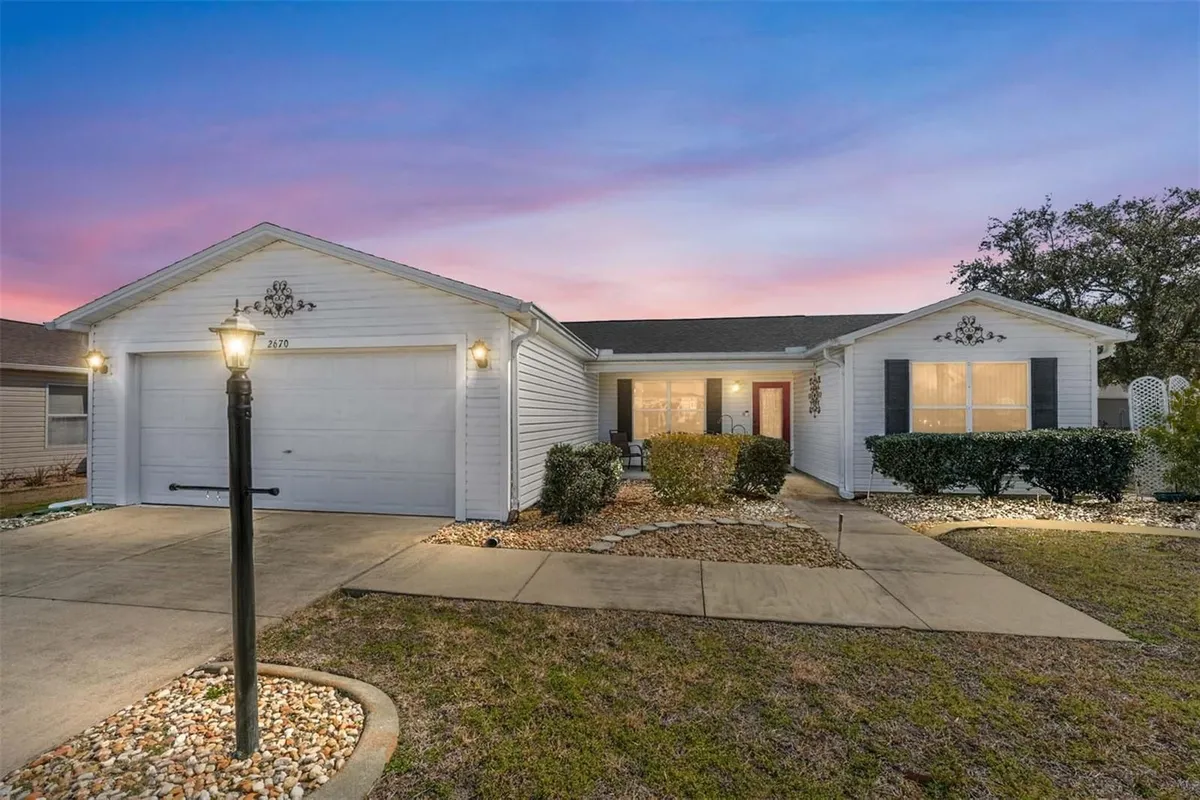 Property Slideshow image 1 of 44 | 2670 privada dr, The Villages, FL, 32162