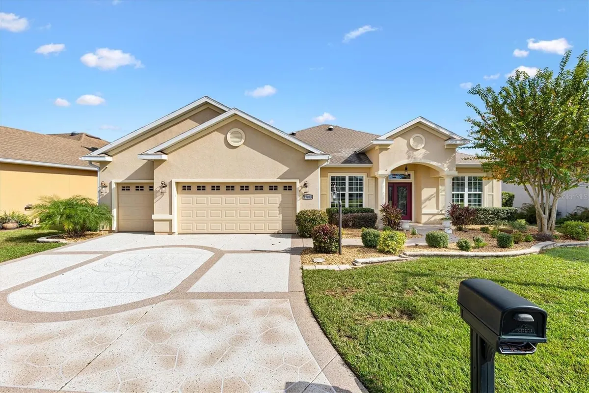 Property Slideshow image 1 of 64 | 17093 se 110th court rd, Summerfield, FL, 34491