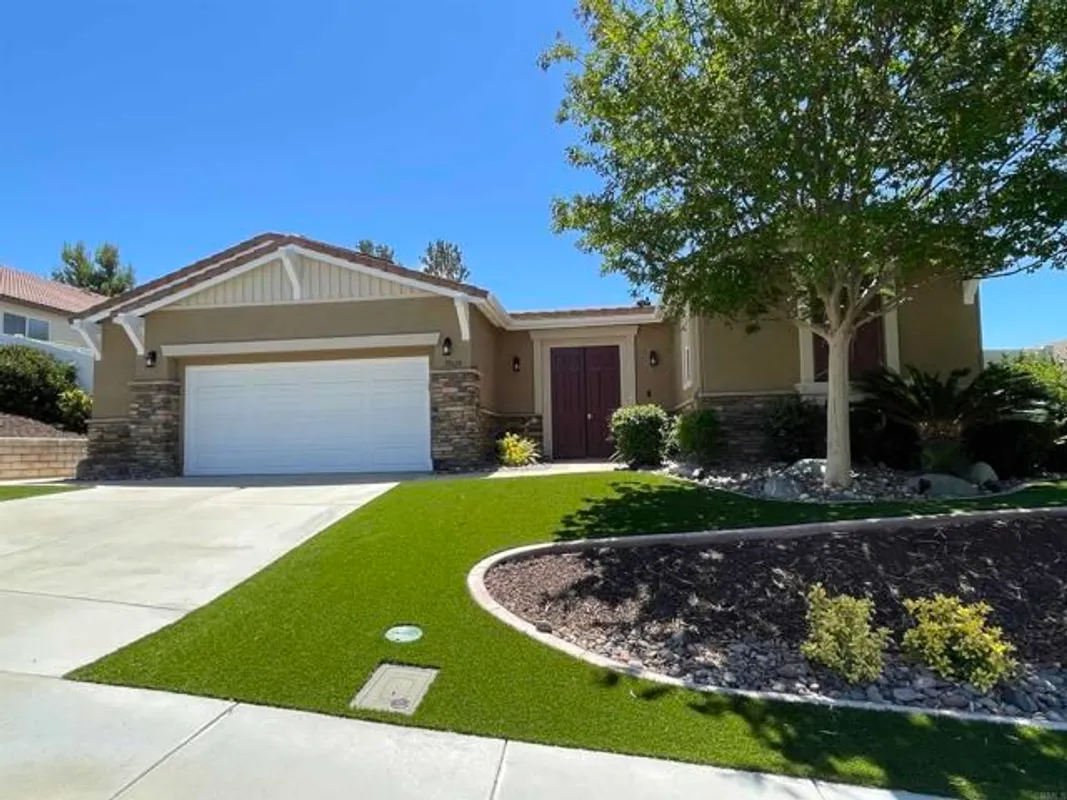Property Slideshow image 1 of 59 | 39620 clos du val, Murrieta, CA, 92563