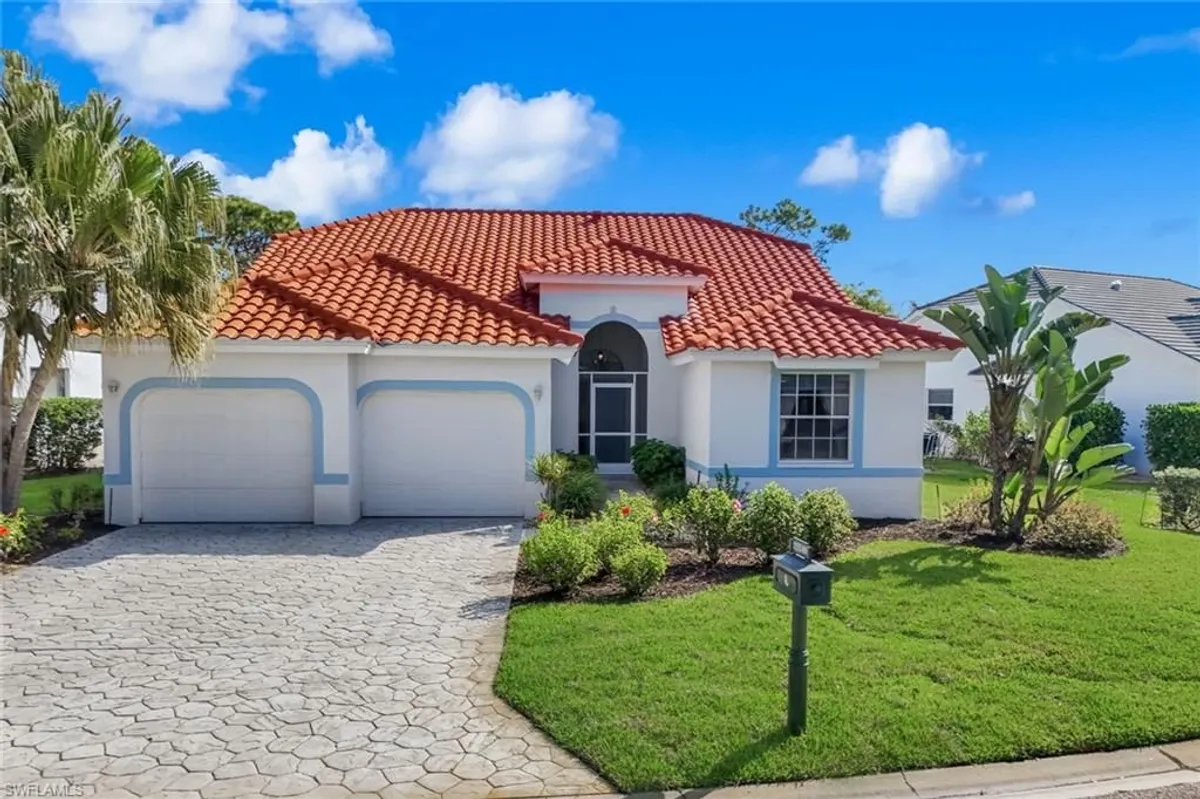 Property Slideshow image 1 of 39 | 25240 bay cedar dr, Bonita Springs, FL, 34134