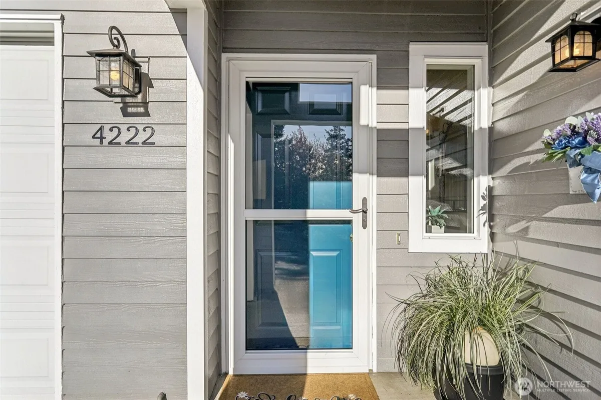 Property Slideshow image 1 of 40 | 4222 221st pl se # 1081, Issaquah, WA, 98029