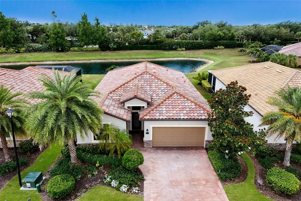 Property Slideshow image 1 of 54 | 7112 marsh view ter, Bradenton, FL, 34212
