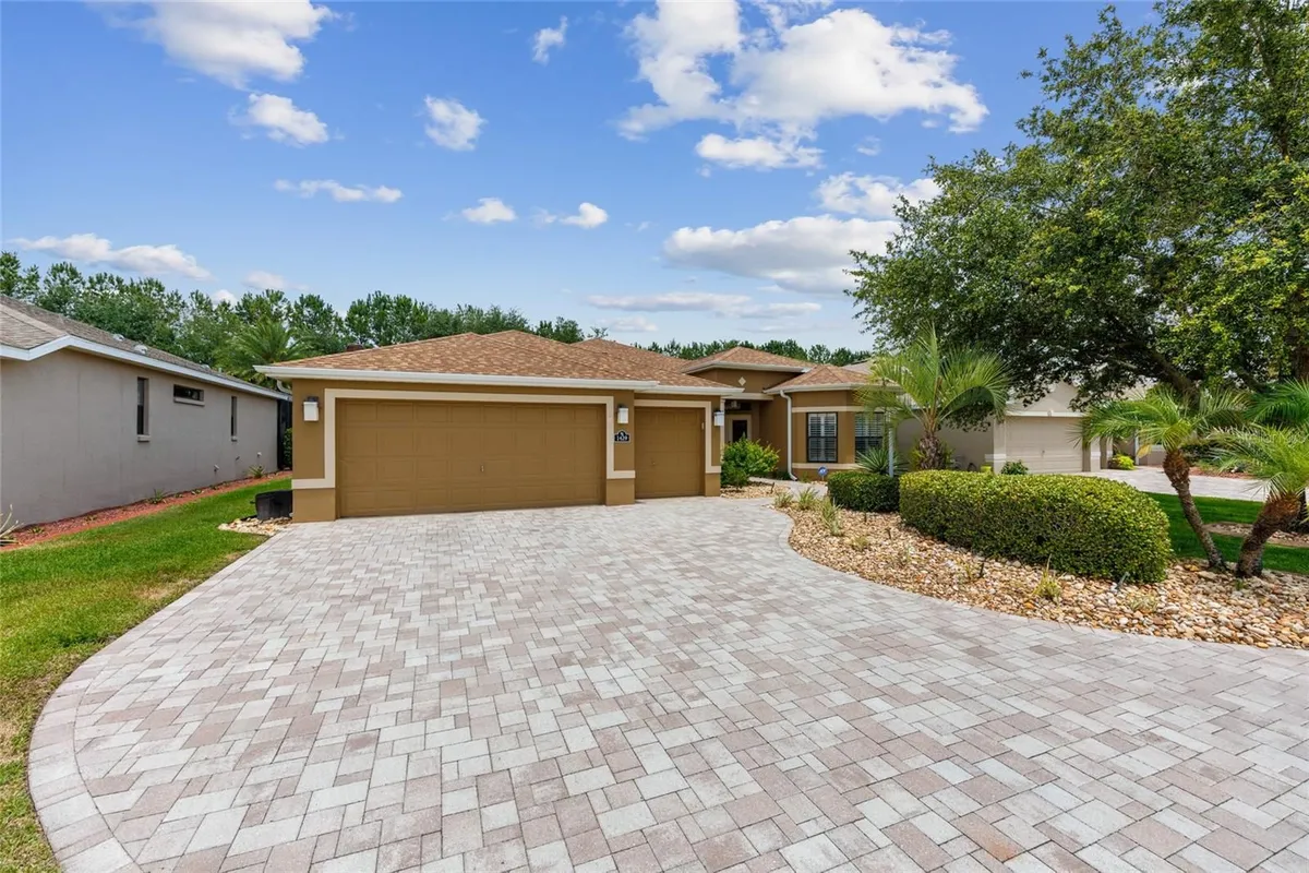 Property Slideshow image 1 of 47 | 1429 sw 160th ln, Ocala, FL, 34473