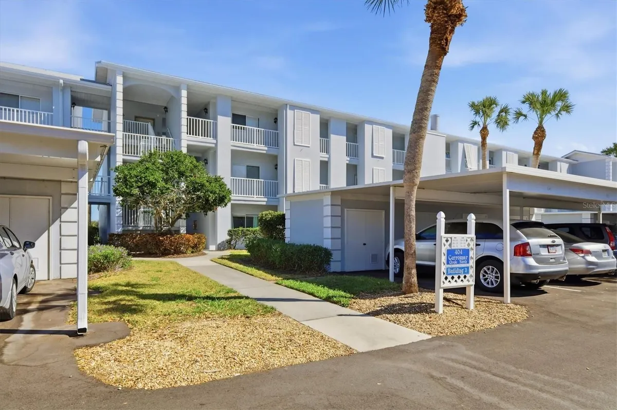 Property Slideshow image 1 of 51 | 404 cerromar cir 116, Venice, FL, 34293