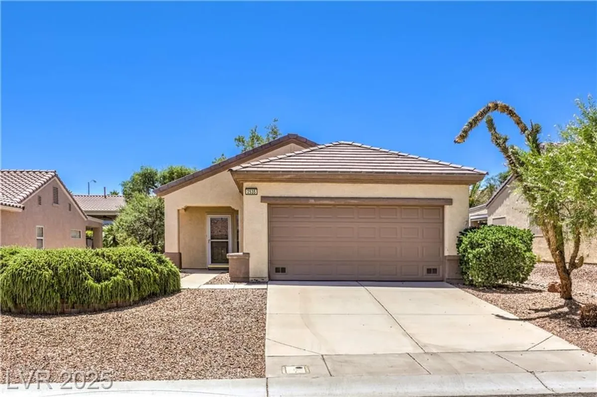 Property Slideshow image 1 of 26 | 2535 leighton ave, Henderson, NV, 89052