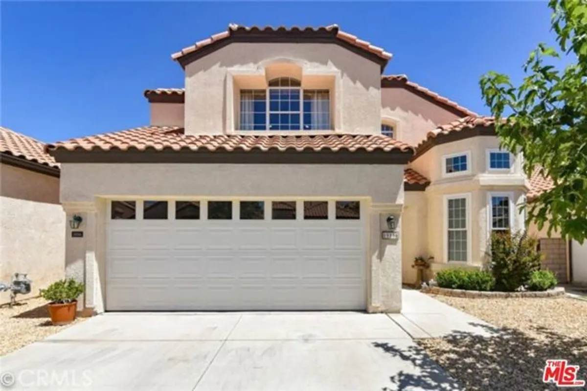 Property Slideshow image 1 of 6 | 19196 pine way, Apple Valley, CA, 92308