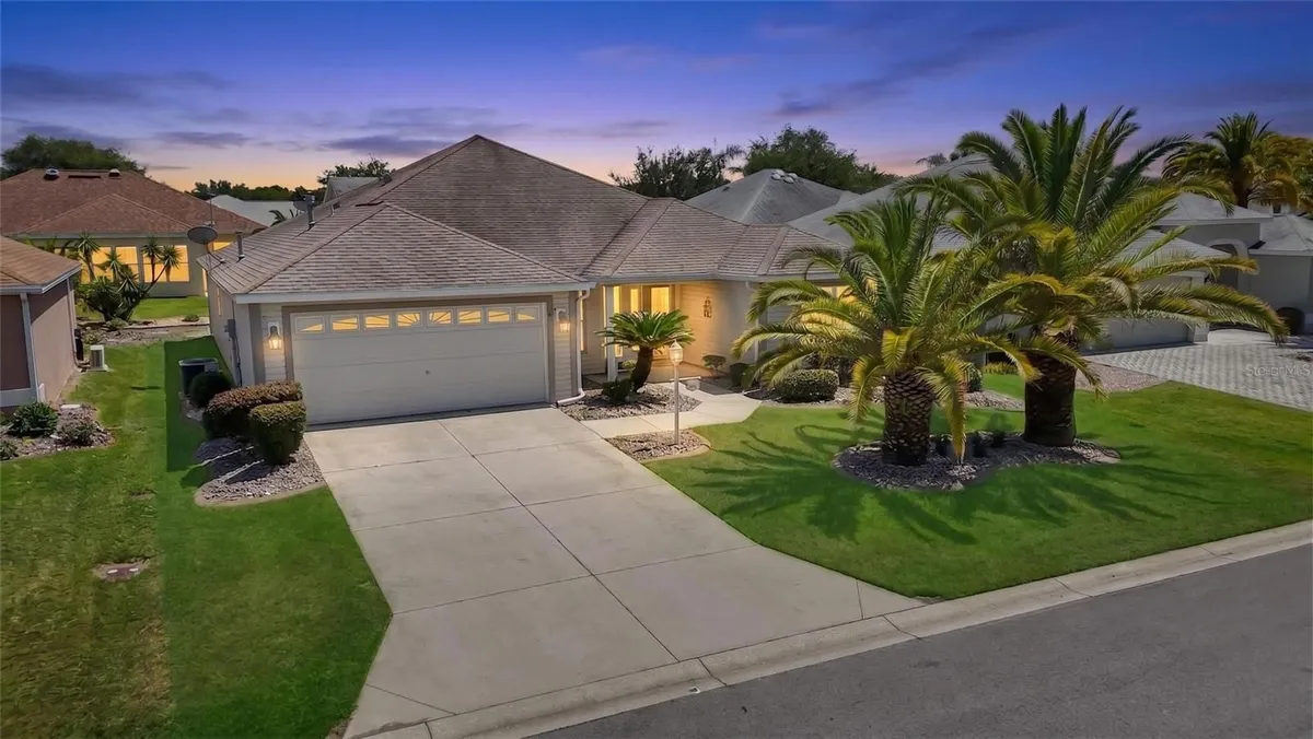 Property Slideshow image 1 of 42 | 934 moses loop, The Villages, FL, 32162