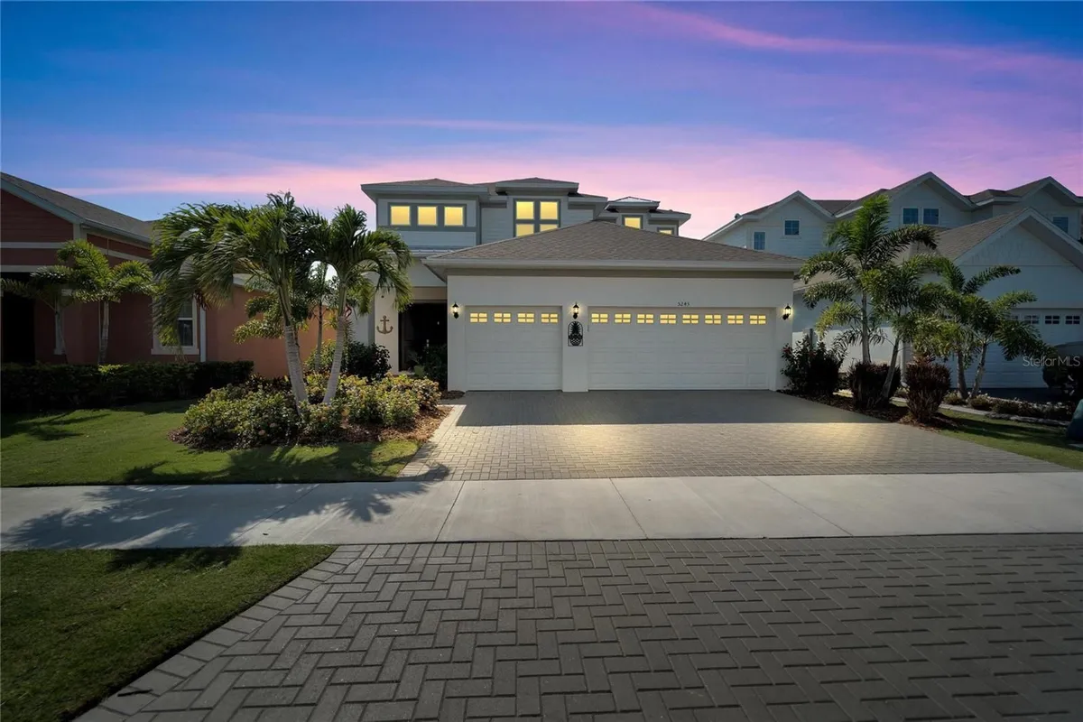 Property Slideshow image 1 of 62 | 5243 wishing arch dr, Apollo Beach, FL, 33572