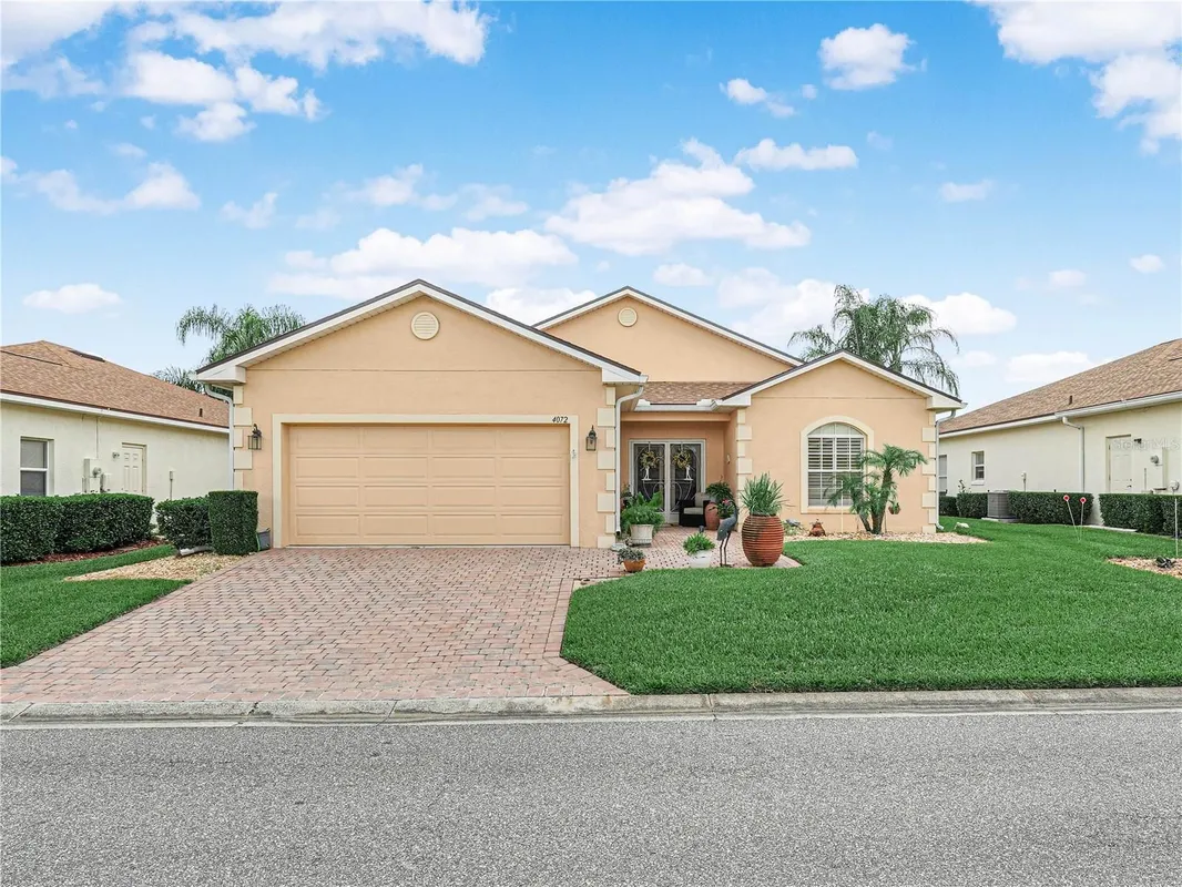 Property Slideshow image 1 of 69 | 4072 dunmore dr, Lake Wales, FL, 33859