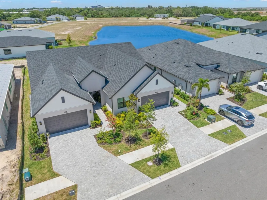 Property Slideshow image 1 of 67 | 5828 windbreak ct, Apollo Beach, FL, 33572
