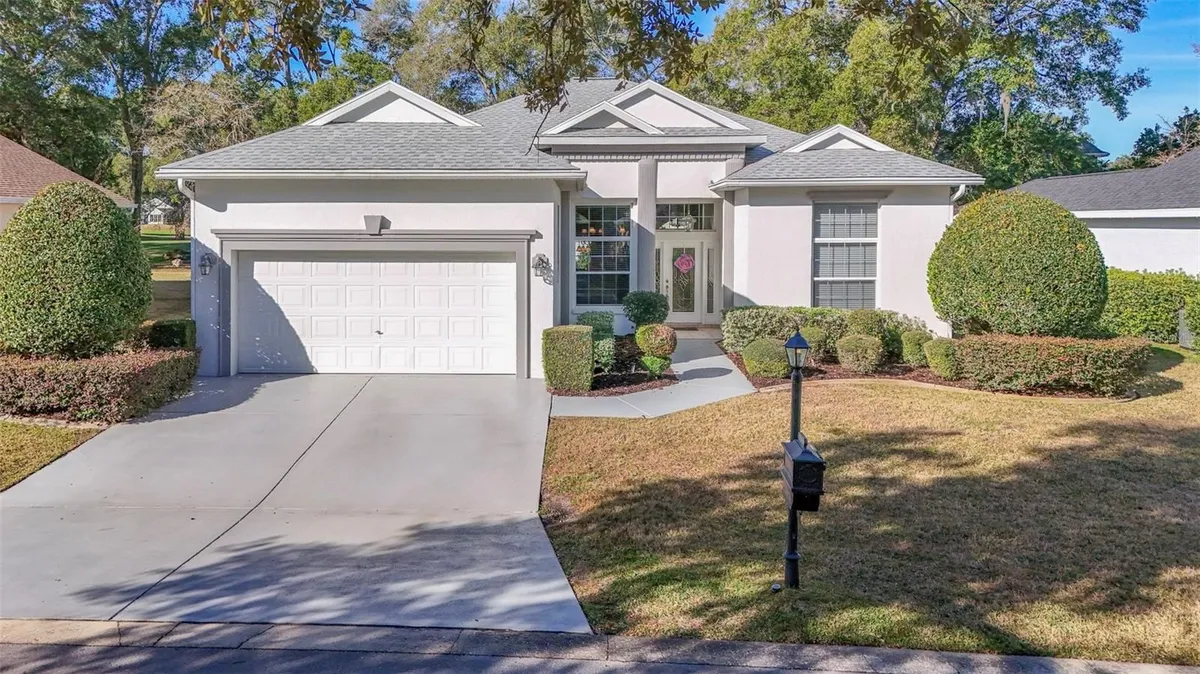 Property Slideshow image 1 of 40 | 10878 sw 71st cir, Ocala, FL, 34476