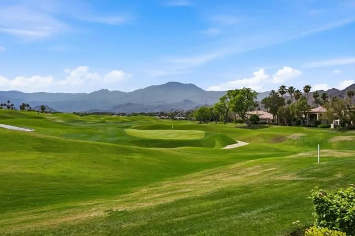 Property Slideshow image 1 of 16 | 80339 oak tree, La Quinta, CA, 92253