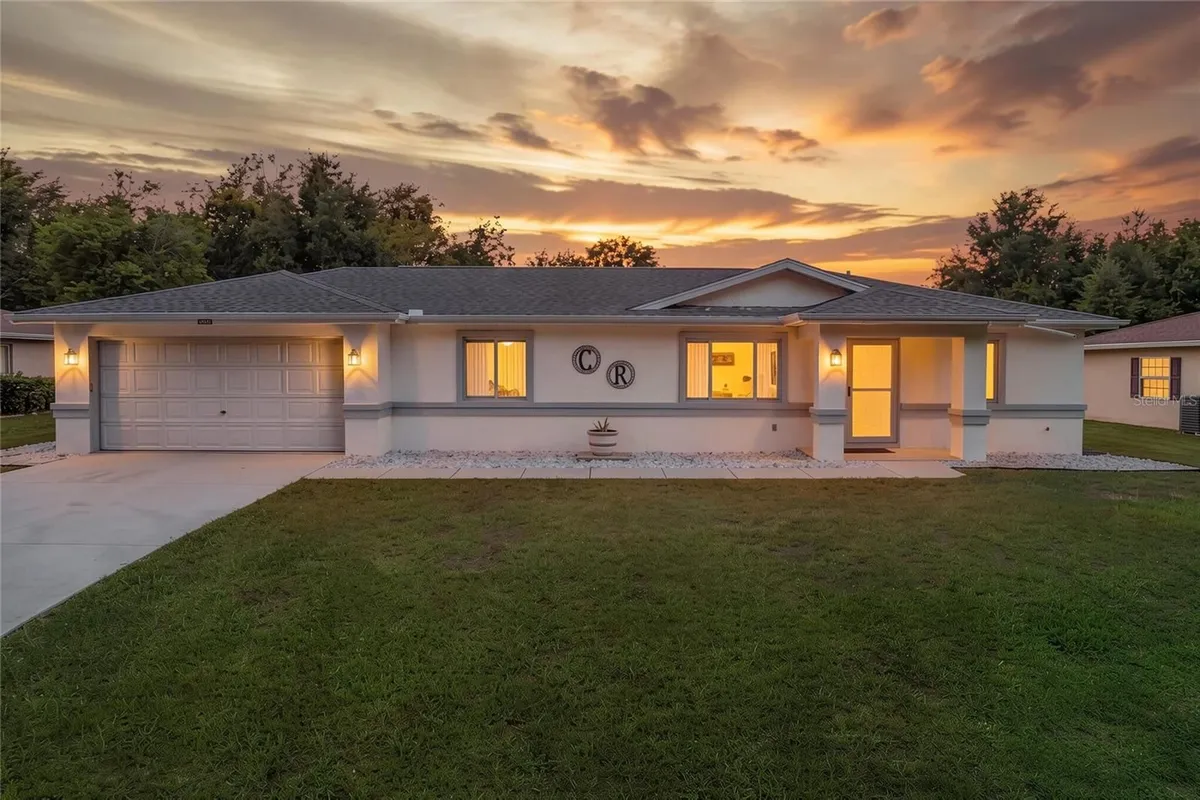 Property Slideshow image 1 of 33 | 10452 sw 62nd terrace rd, Ocala, FL, 34476