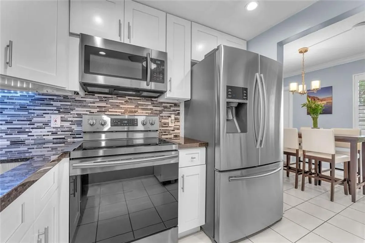 Property Slideshow image 1 of 23 | 290 farnham m # 290, Deerfield Beach, FL, 33442