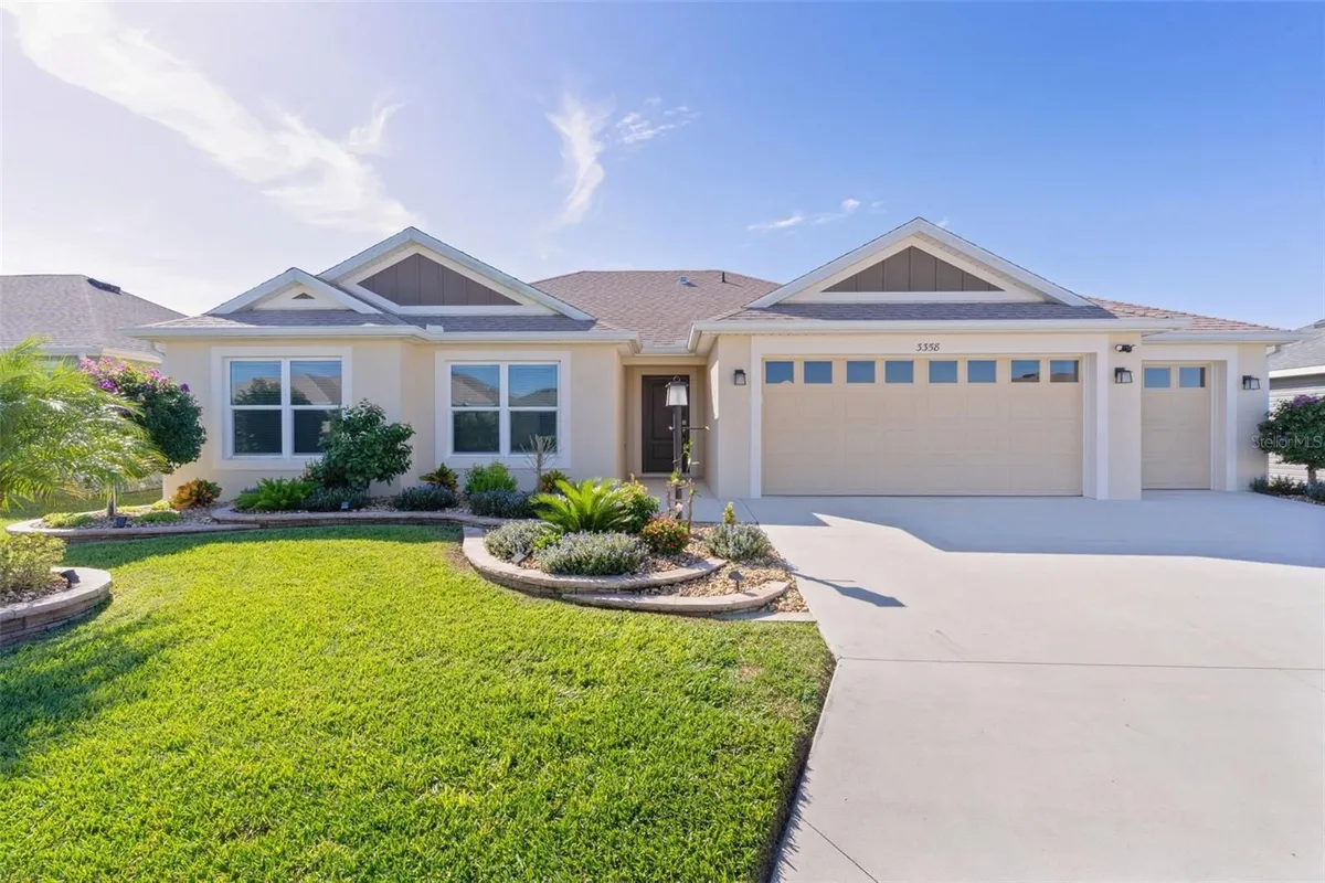 Property Slideshow image 1 of 42 | 3358 brianna ln, The Villages, FL, 32163