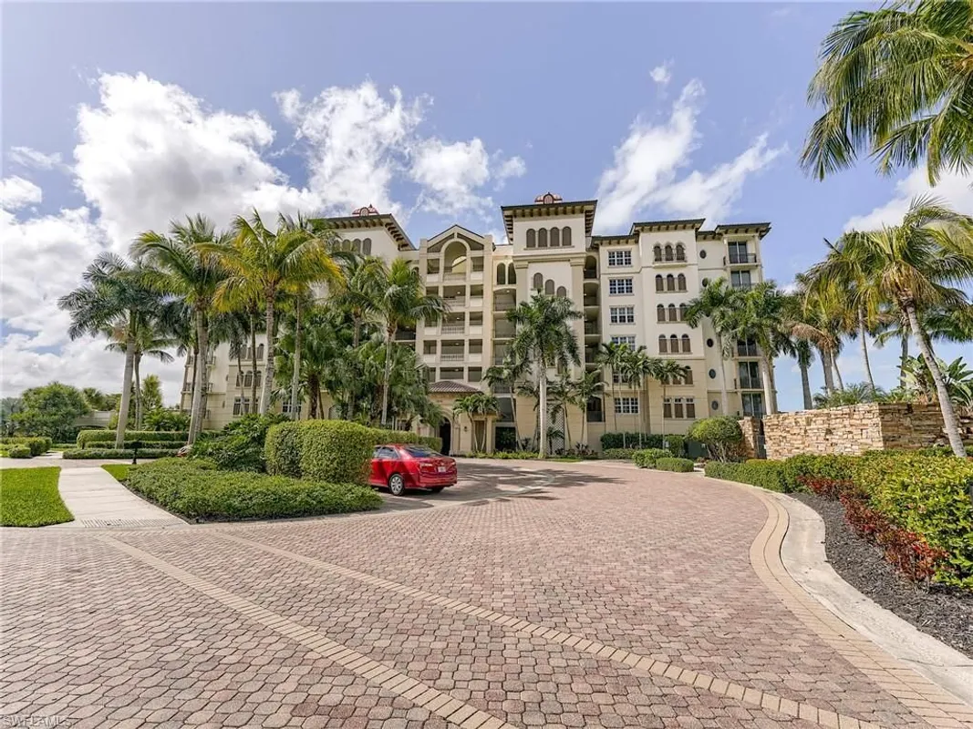 Property Slideshow image 1 of 49 | 24031 via castella dr 1301, Bonita Springs, FL, 34134