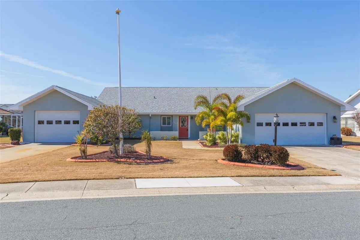 Property Slideshow image 1 of 55 | 319 brockfield dr, Sun City Center, FL, 33573