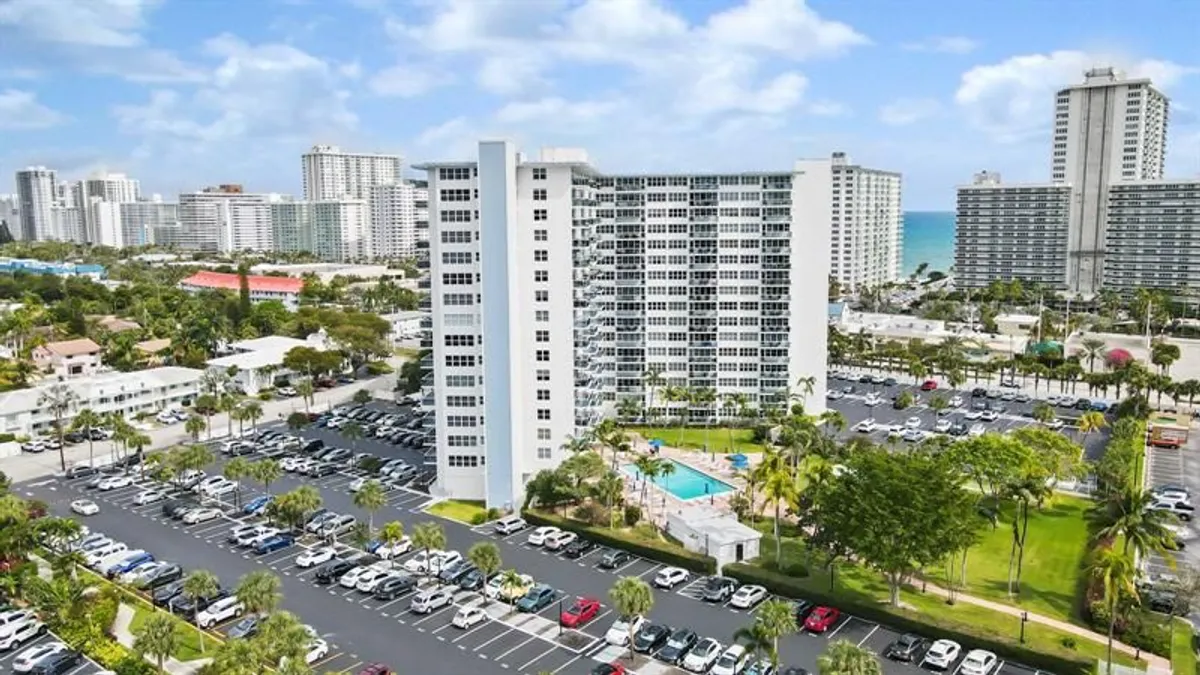 Property Slideshow image 1 of 27 | 3300 ne 36th st 201, Fort Lauderdale, FL, 33308