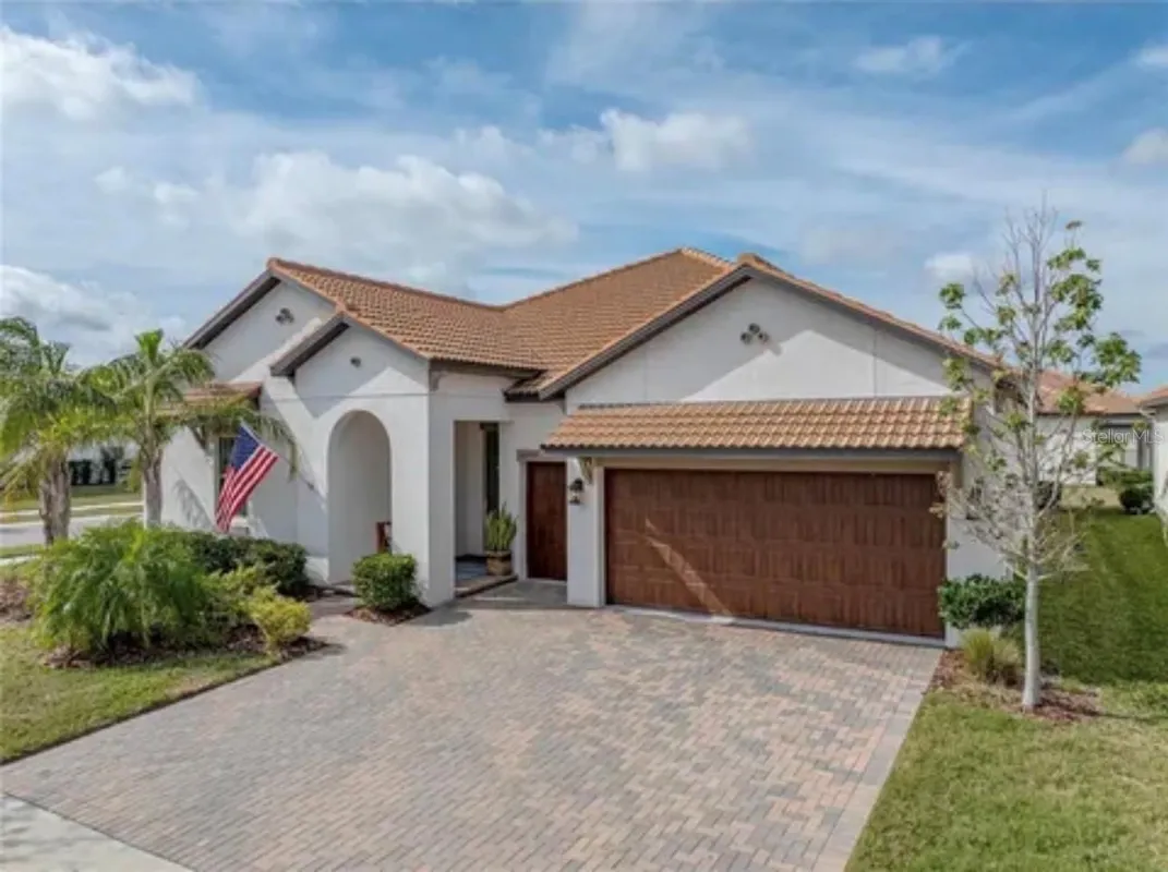 Property Slideshow image 1 of 27 | 16959 scuba crest st, Wimauma, FL, 33598